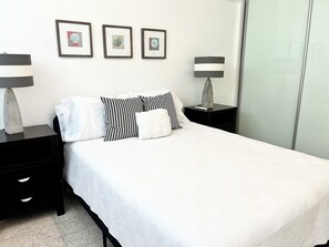 Queen bedroom with plenty of room for your clothes.