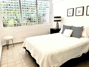 Queen bedroom with plenty of room for your clothes.