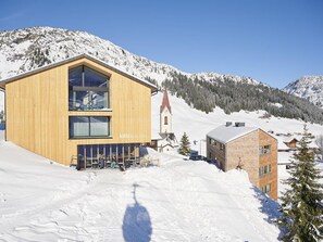 W52 Apartments