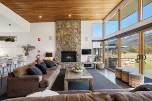 Grey Mare Chalet | Alpine Property Management (2)