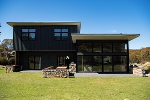 Grey Mare Chalet | Alpine Property Management (4)