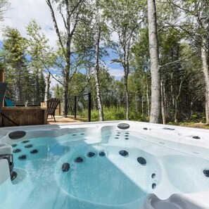 Bain à remous extérieur