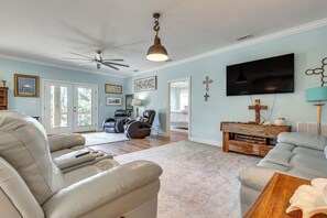 Living Room | Smart TV | Single-Story Home