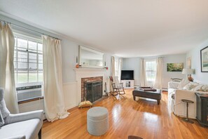 Living Room | Wood-Burning Fireplace | Full Sleeper Sofa