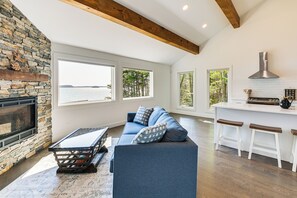 Living Room | Gas Fireplace | Bay Views | Main Floor