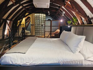 Comfy bedroom
