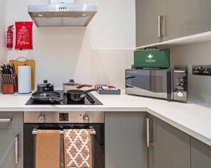 CLEAN KITCHEN AND FIRST AID KIT