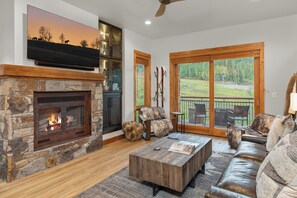 Terraces 1101 - Cozy Living Room with Fireplace - Vivid Vacation