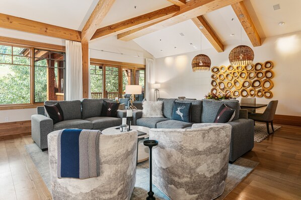 Architecture, Building, Furniture, Indoors, Living Room