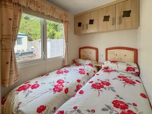Twin bedroom | Creebridge  - Windsor - Creebridge, Newton Stewart