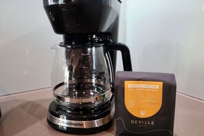 Kaffe och/eller kaffebryggare