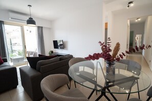 Spacious Living Room!