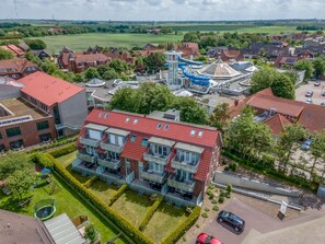 Außenansicht - Luftbildaufnahme des Ferienwohnhauses / Appartmenthaus Residenz an der Nordseetherme