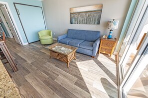 Large Living Area with Views of the Ocean, Beautifully Decorated