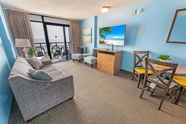 Large Living Area with Views of the Ocean, Beautifully Decorated