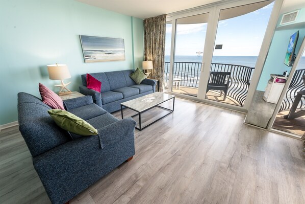 Large Living Area with Views of the Ocean, Beautifully Decorated