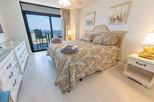 Large Living Area with Views of the Ocean, Beautifully Decorated
