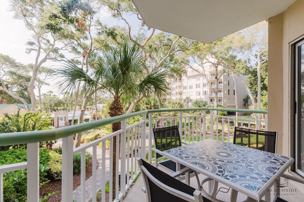 2114 Windsor Place - Ocean facing view of the Pool