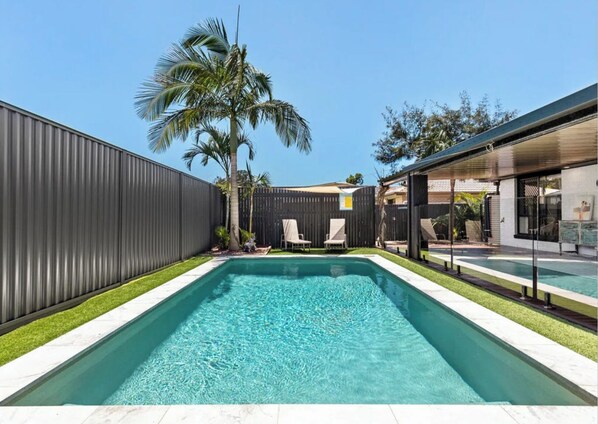 Beautiful Pool for your endless summer fun