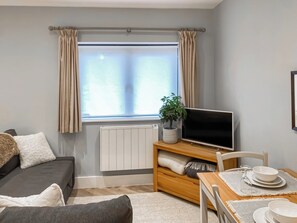 Open plan living space | Woodland Lodge, Great Missenden
