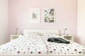 Queen size bed