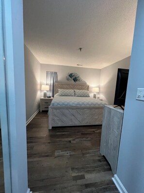 Master Bedroom - King Size Bed