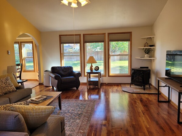 Family Living Room
new 55 inch smart TV