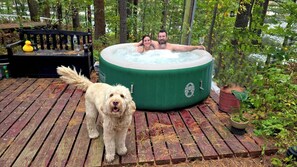 Bain à remous extérieur