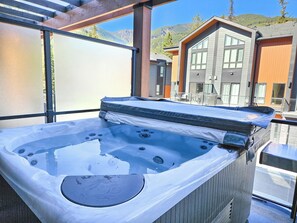 Bain à remous extérieur
