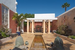 Finca De Musica - Egyptian Garden