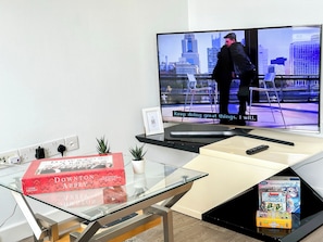 Lux 3 Bedroom Apartment with private terraces & Lift in Shoreditch Hoxton