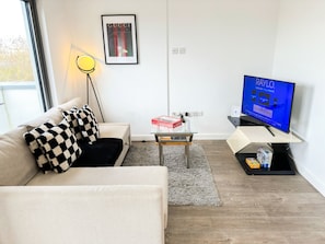 Lux 3 Bedroom Apartment with private terraces & Lift in Shoreditch Hoxton