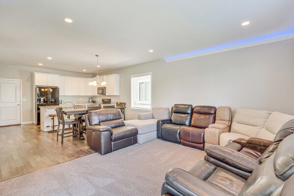 Herriman Vacation Rental | 3BR | 2.5BA | 2,000 Sq Ft | Steps Required to Enter