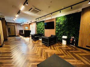 Entrance / Lobby