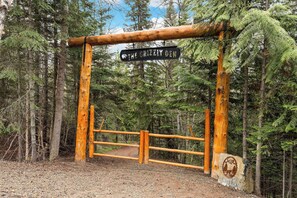 The Grizzly Den Entrance Gate