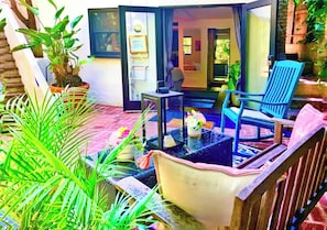 PRIVATE HOLLYWOOD HILLS OASIS (SLEEPS 8-10)+5 MINS:HOLLYWOOD/15 UNIVERSAL STUDIO
