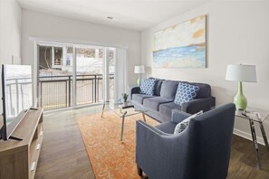 Herndon/Reston Reston 1 Bedroom Living Room