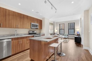 Herndon/Reston Reston 1 Bedroom Kitchen