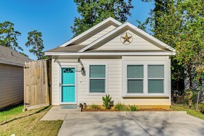 Exterior | Single-Story Home