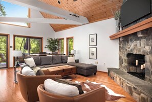 Gather in the living room while meals are prepped and enjoy a board game or log into your streaming account to pick up where you left off on Bridgerton!

Note: This is currently a NON-WORKING fireplace and is not listed as an amenity on this property