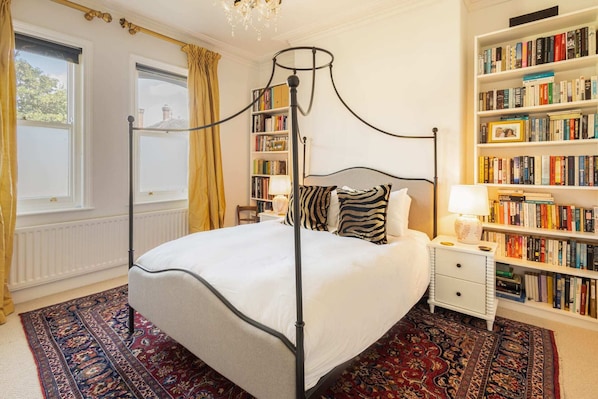 The Green, Eaglescliffe - Host & Stay