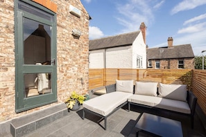 The Green, Eaglescliffe - Host & Stay