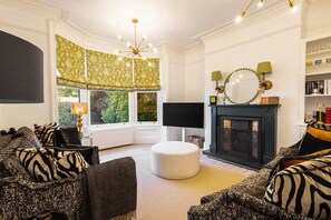 The Green, Eaglescliffe - Host & Stay