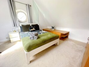 Detached house with FREE PARKING & Wi-Fi in Little Venice near Paddington