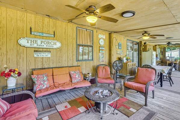 Camden Vacation Rental | 3BR | 2BA | 1,300 Sq Ft | Steps to Enter