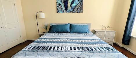 1-bedroom apartment just minutes from major hospitals.