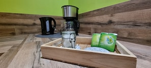 Kaffee und/oder Kaffeemaschine