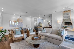 Open Floor Plan Airy and Light