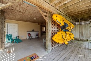 This canalfront home offers easy access to the water via your private dock and 2 tandem kayaks for use.