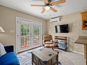 Upstairs patio for your enjoyment